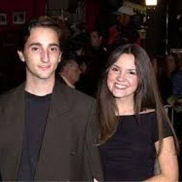 Charlie Korsmo Is Married and Father Of Two Kids; Who Is His Wife?
