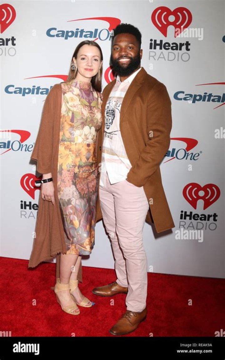 Elizabeth Stewart: About Baratunde Thurston Wife