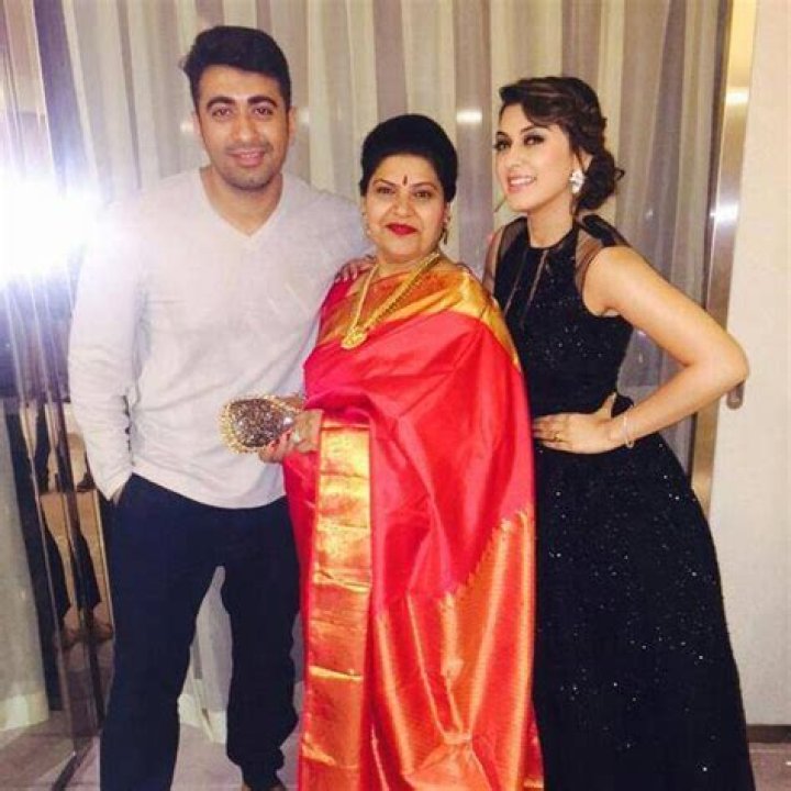 Hansika Motwani parents: Meet Mona Motwani and Pradeep Motwani