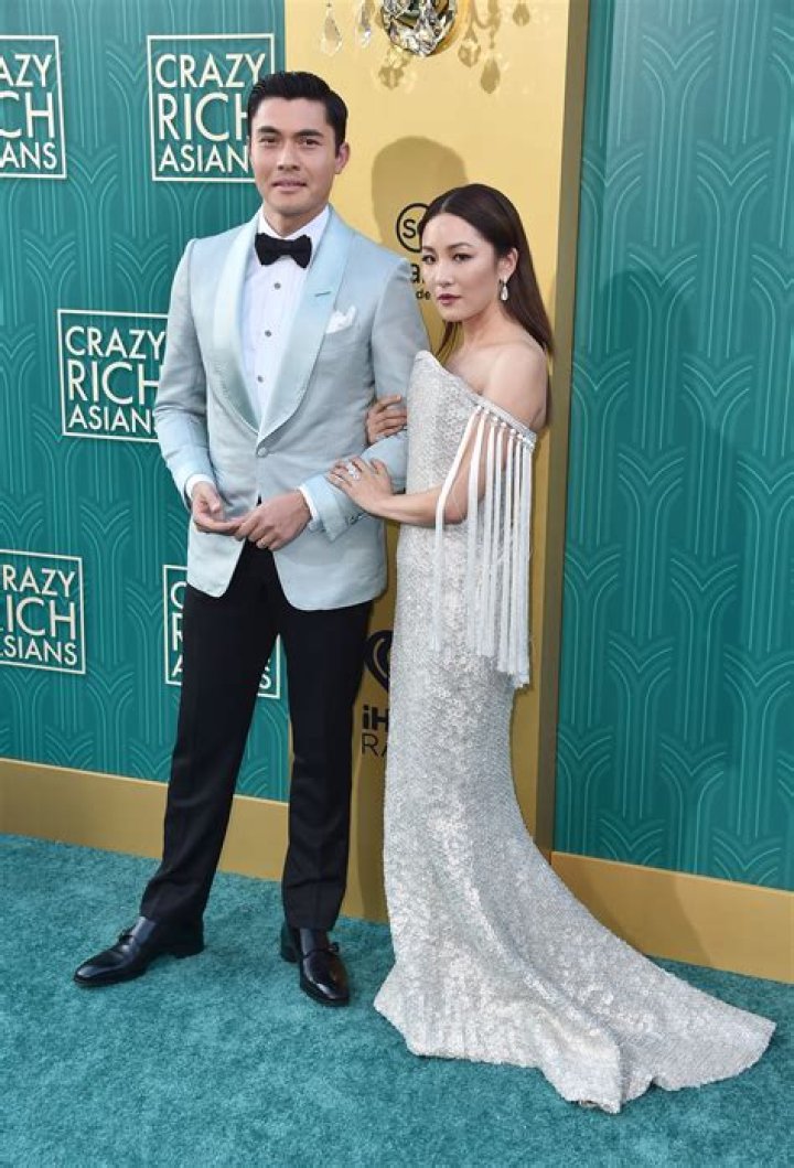 How tall is Constance Wu? |