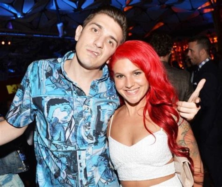 Interesting Facts Of Carly Aquilino - Bio, Net Worth, and Boyfriend