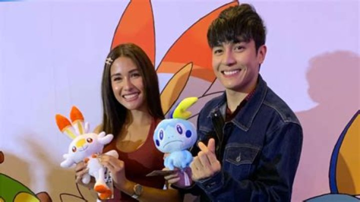 Jak Roberto And Sanya Lopez's Story