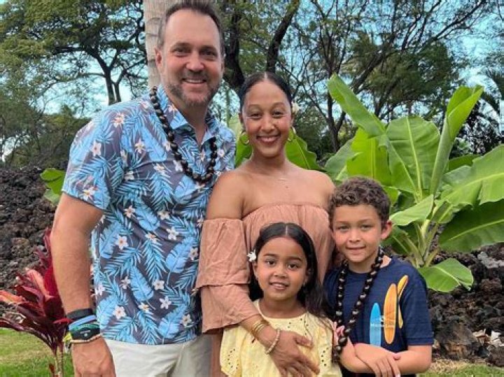 Julie Giambi Age, Husband, Children, Profession PLUS Full Biography