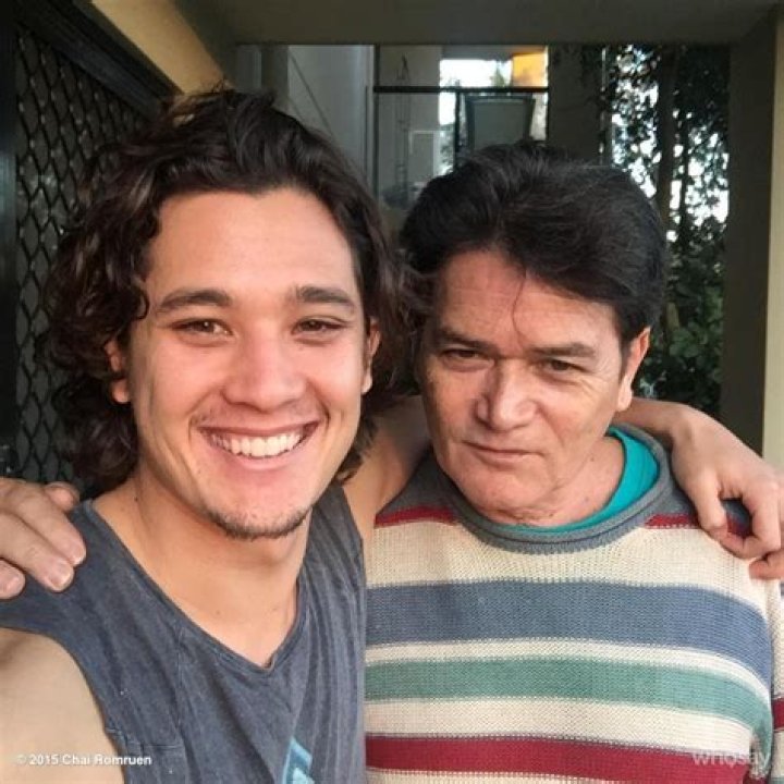 Meet Chai Hansen Parents Sandra Hansen And Superut Romruen On Instagram correo