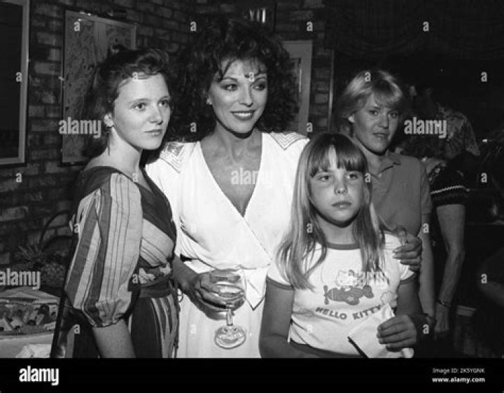 Tara Newley: What do Joan Collins and Anthony Newley's daughters do?