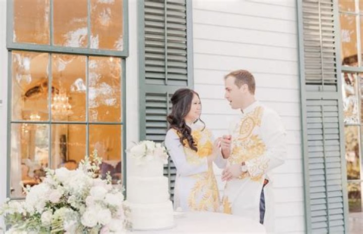 The Vietnamese-American news anchor, Betty Nguyen is married to AJ.
