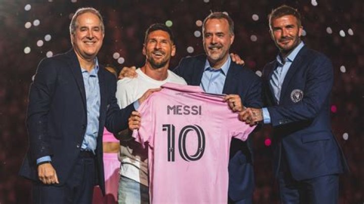 Unveiling David Leon's Romantic Journey: Past And Present