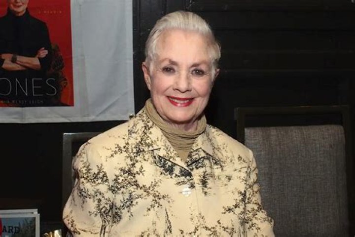 Unveiling The Enduring Legacy Of Shirley Jones, Hollywood's Timeless Icon