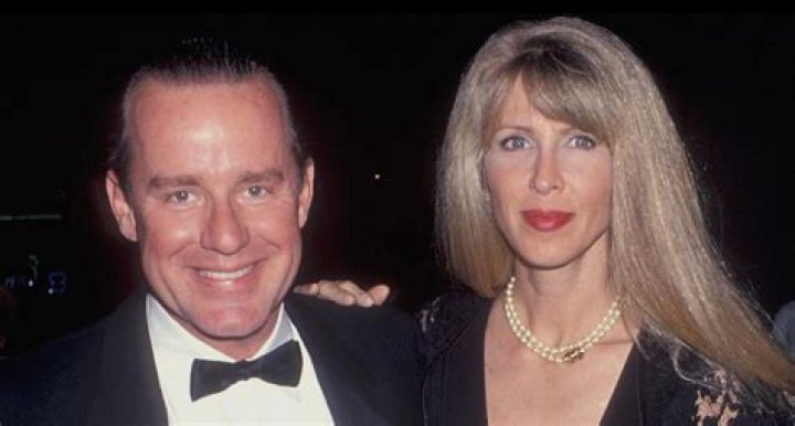 What happened to Phil Spector's sister?