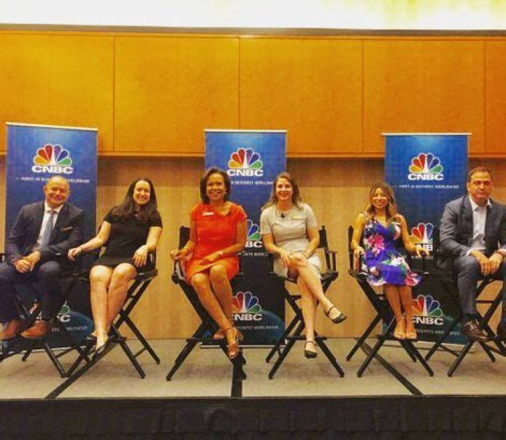 Who is CNBC Correspondent, Bertha Coombs Married To?